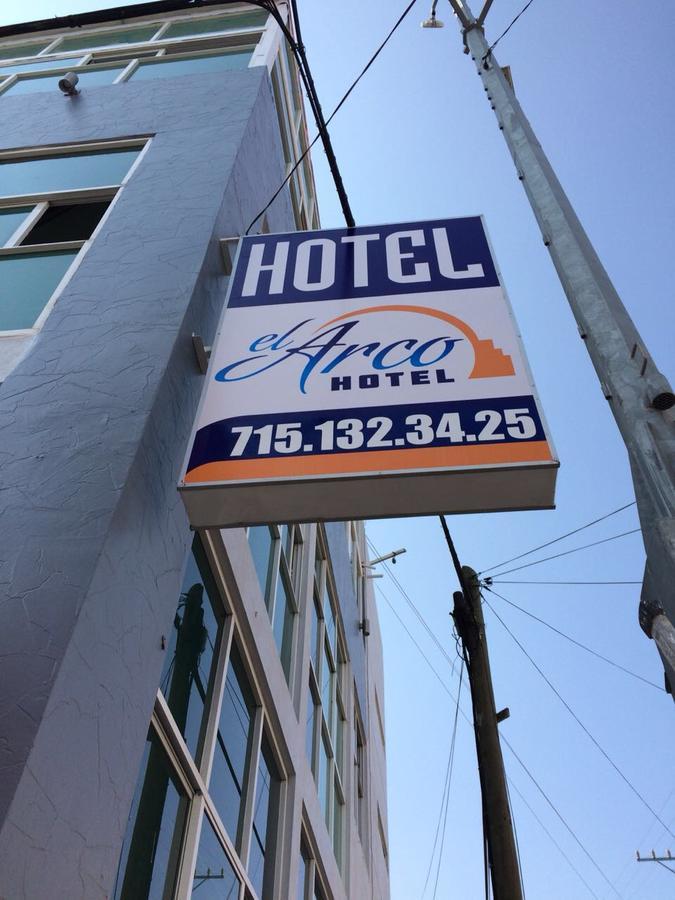 Hotel El Arco Ситакуаро Экстерьер фото